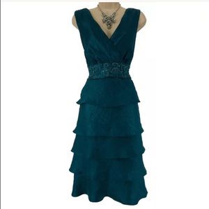 14 XL DARK GREEN PRETTY DRESS